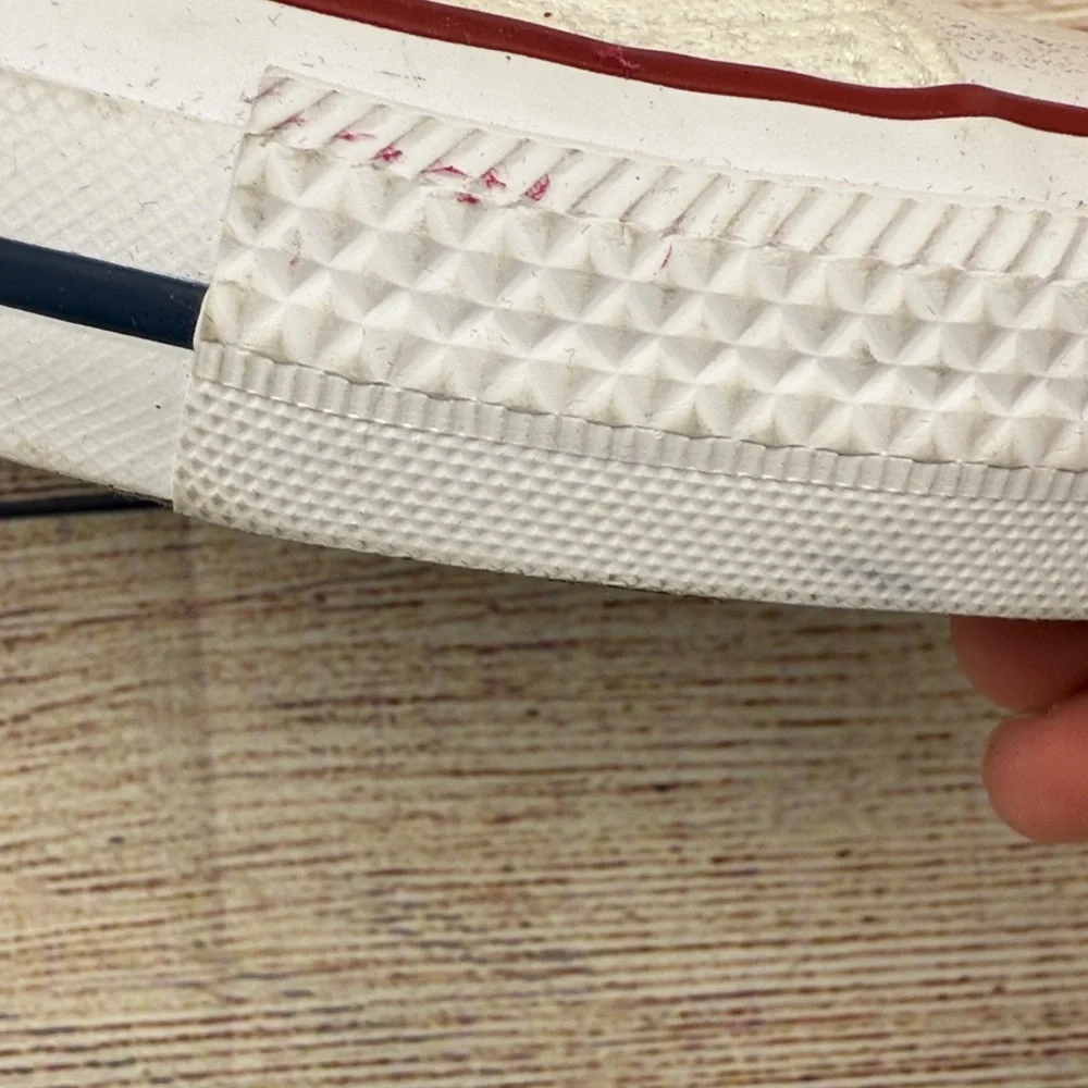 Converse White Sneakers with Red Accents - Picture 5 of 7